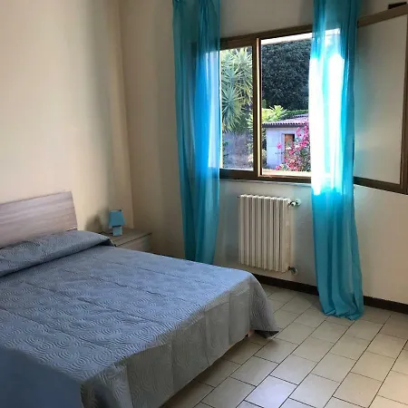 Villa Sunflowers